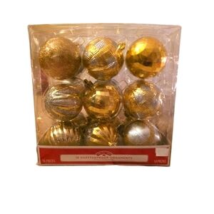 18pk Christmass Ball Ornaments - Gold & Silver W/Gold & Silver Glitter